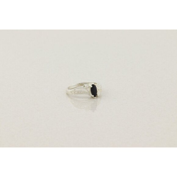 Sterling Silver Onyx Ring Size 8 1/4 - Picture 3 of 7